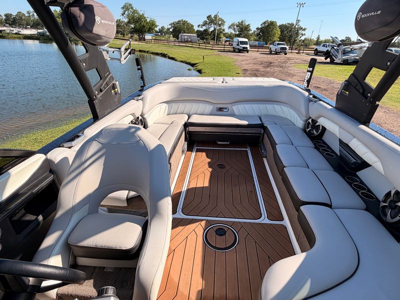 Boat Image 15
