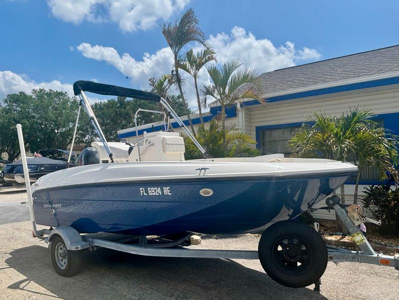 2017 Bayliner Element F16