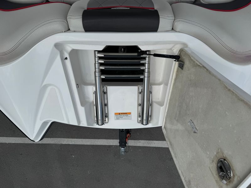 Boat Image 14