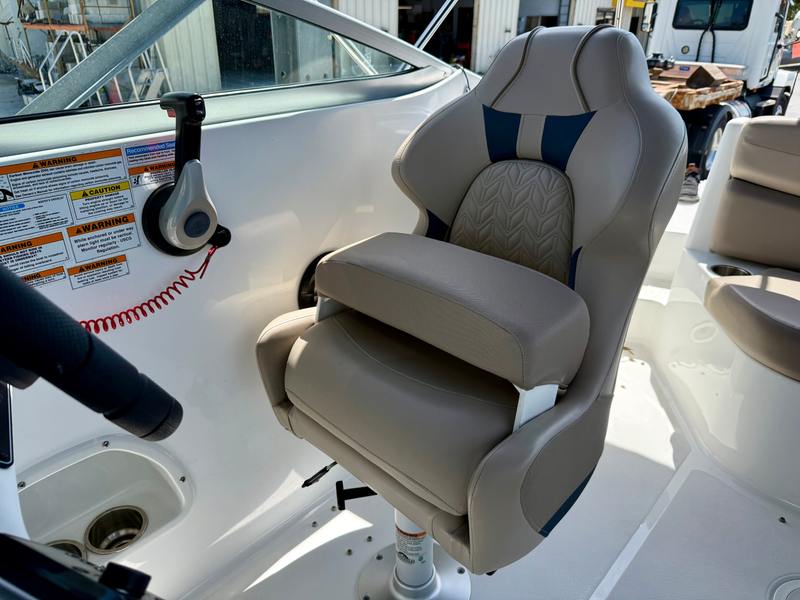 Boat Image 17