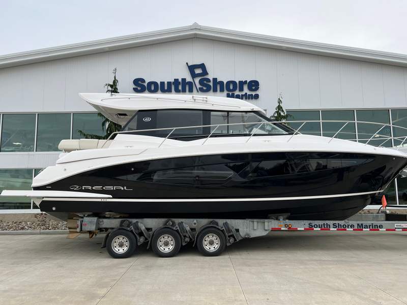 2024 Regal 42 Grande Coupe